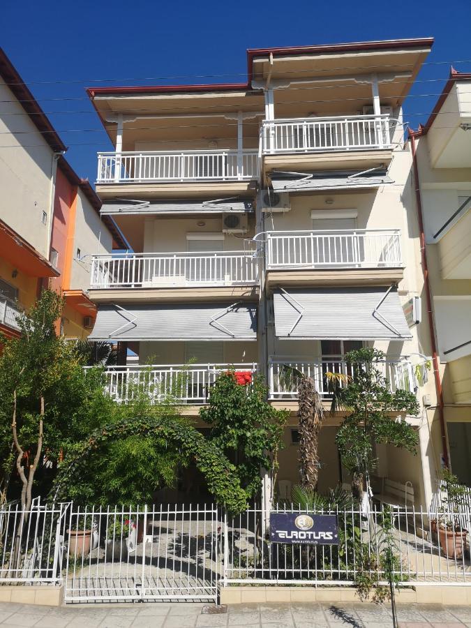 Savvas Aparthotel Olympiaki Akti Bagian luar foto