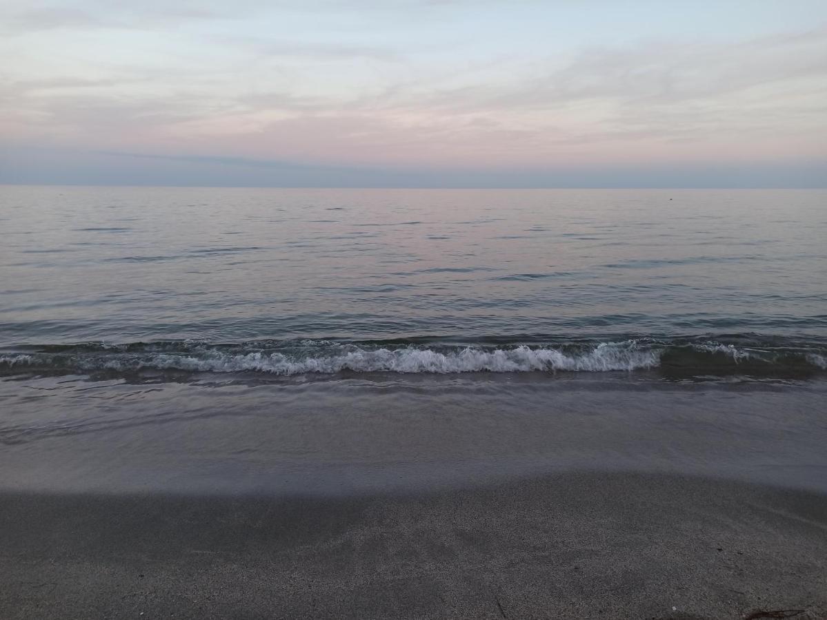Savvas Aparthotel Olympiaki Akti Bagian luar foto